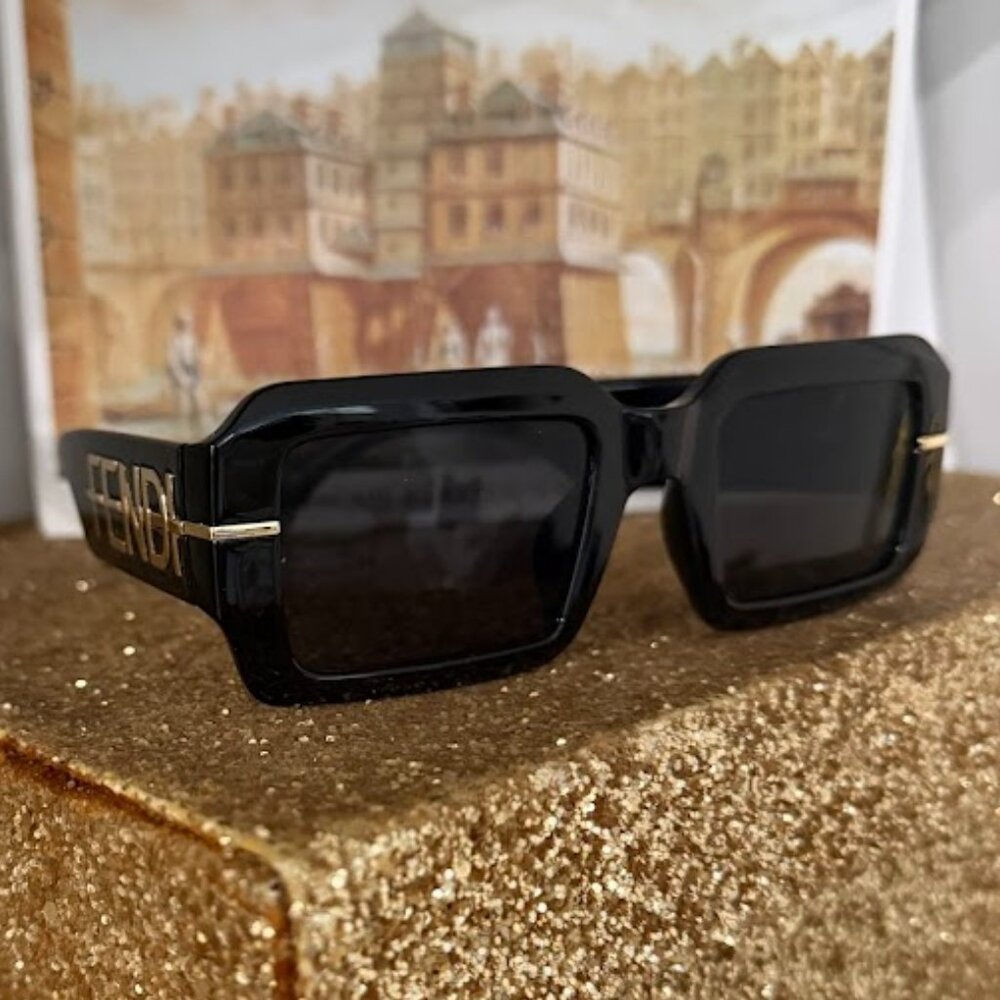 Black Oversized Square Sunglasses Gold Logo Accent Statement Frame - Picture 7 of 7